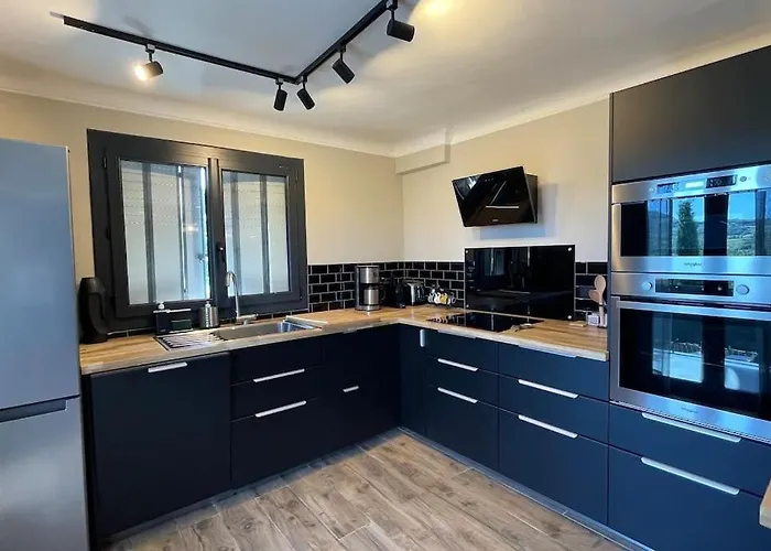 La Villa 81